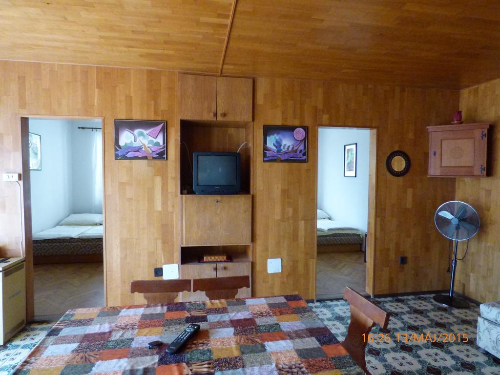 Fabian Apartman-Haz Szántód Kamer foto