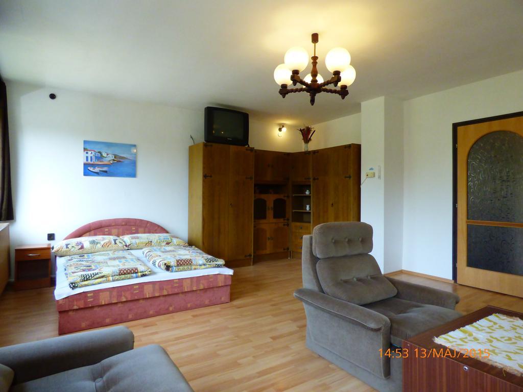 Fabian Apartman-Haz Szántód Kamer foto