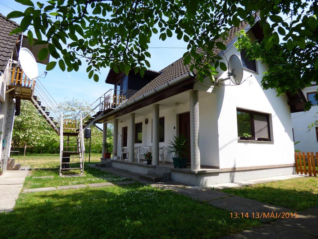 Fabian Apartman-Haz Szántód Kamer foto